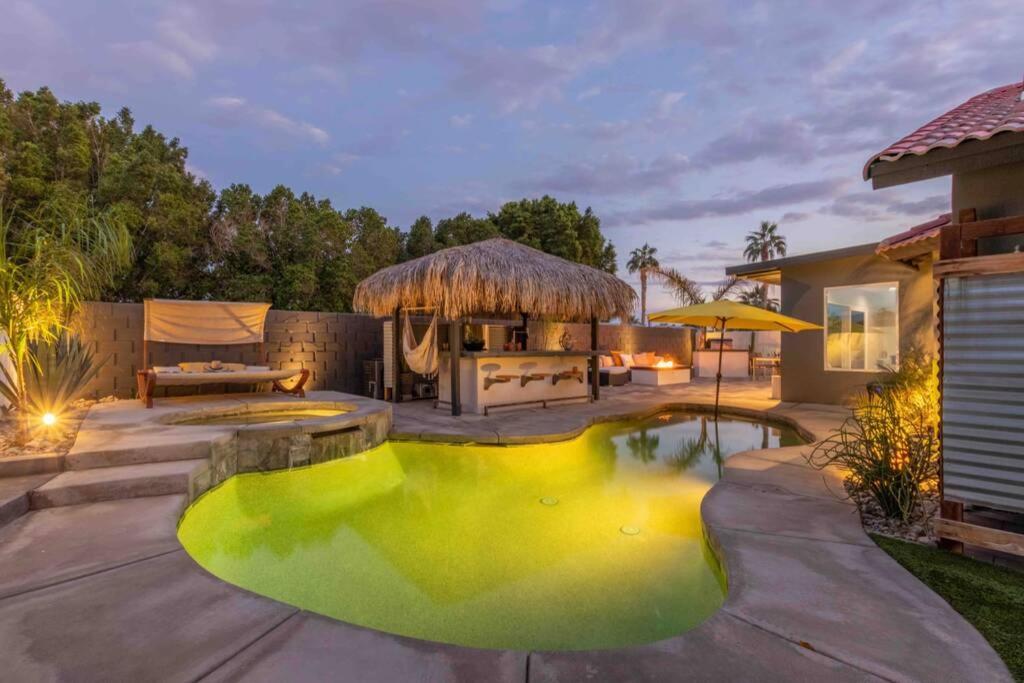 Desert Paradise Salt Water Pool & Spa 1 Mile To Coachella Fest Indio Exteriér fotografie